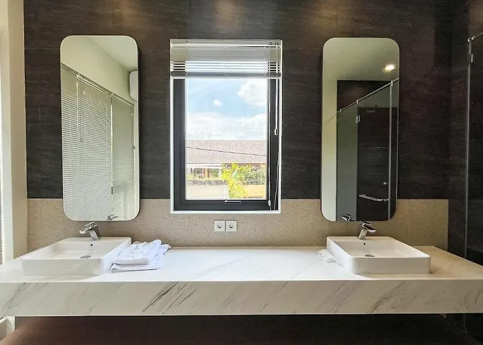 ヴィラ Rumakiki Ii Elegant 3br Sanctuary At Berawa