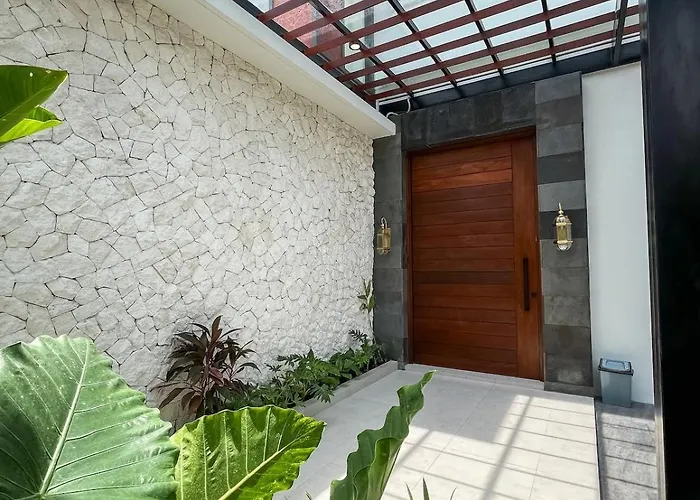 ヴィラ Rumakiki Ii Elegant 3br Sanctuary At Berawa *