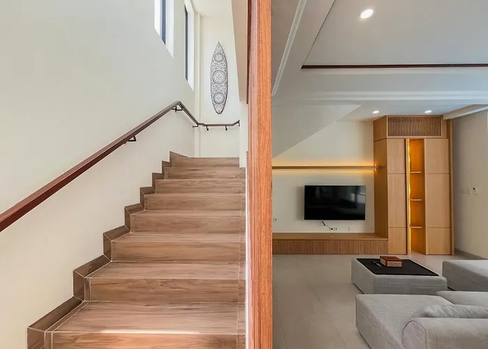 ヴィラ Rumakiki Ii Elegant 3br Sanctuary At Berawa バドゥン